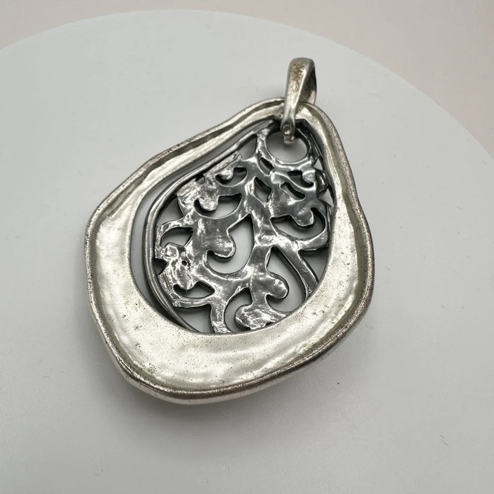 Vintage Y2K Silver Tone Filigree Openwork Teardrop Pendant‎ Boho Women's Jewelry